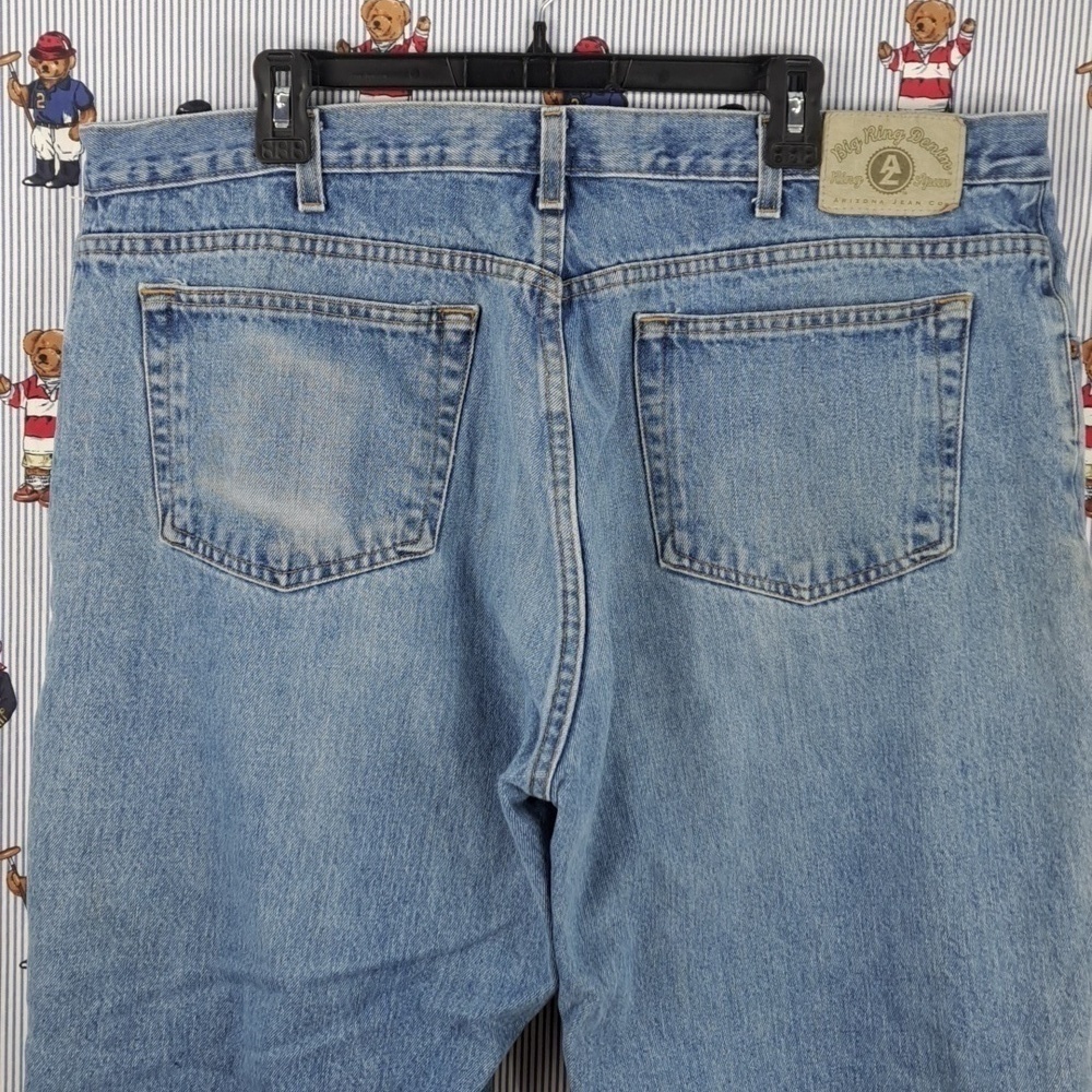 Arizona Jean Co Big Ring Denim Loose Fit light wash straight leg jeans 42 / 30